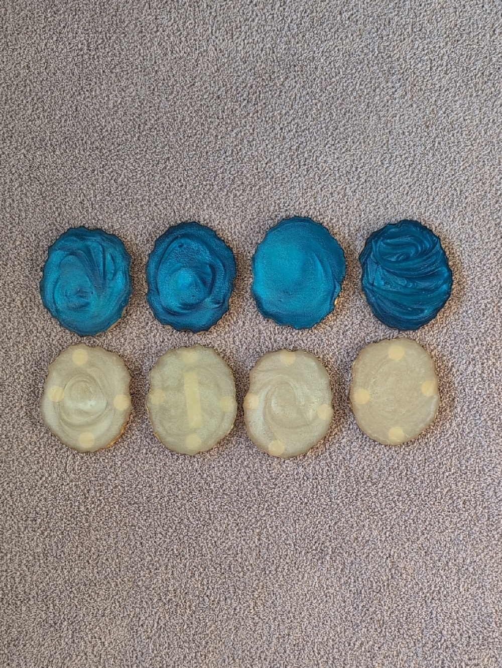 Set of 8 Resin Coasters in Blue And White With Gold Accents